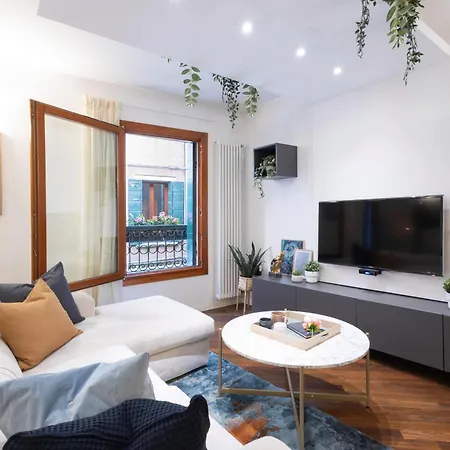 Appartamento La Casa A Venezia, Con Corte Privata *