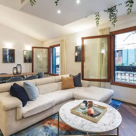 La Casa Piu A Venezia, Con Corte Privata Apartment *