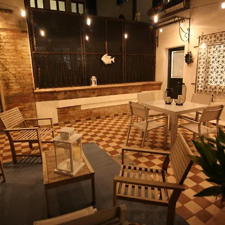La Casa Piu A Venezia, Con Corte Privata * Venice