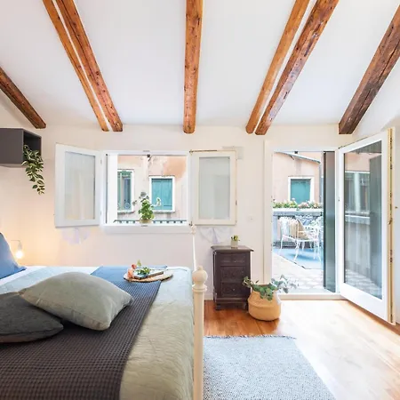 Apartment La Casa Piu A Venezia, Con Corte Privata Venice