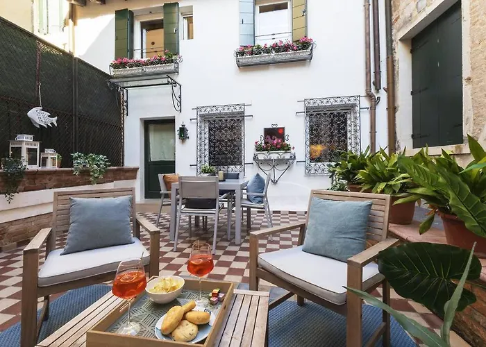 La Casa Piu A Venezia, Con Corte Privata アパート