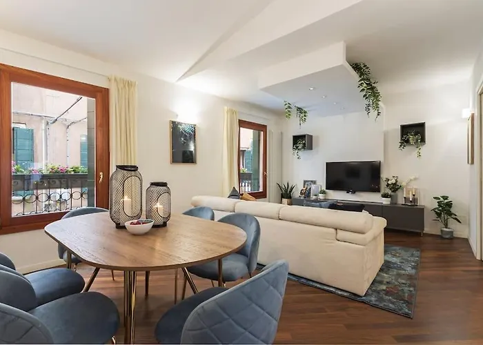 La Casa Piu A Venezia, Con Corte Privata アパート