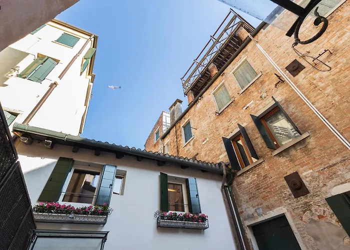 La Casa Piu A Venezia, Con Corte Privata ヴェネツィア