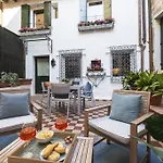 La Casa Piu A Venezia, Con Corte Privata Apartman