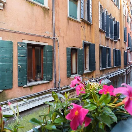 La Casa Piu A Venezia, Con Corte Privata Apartman *